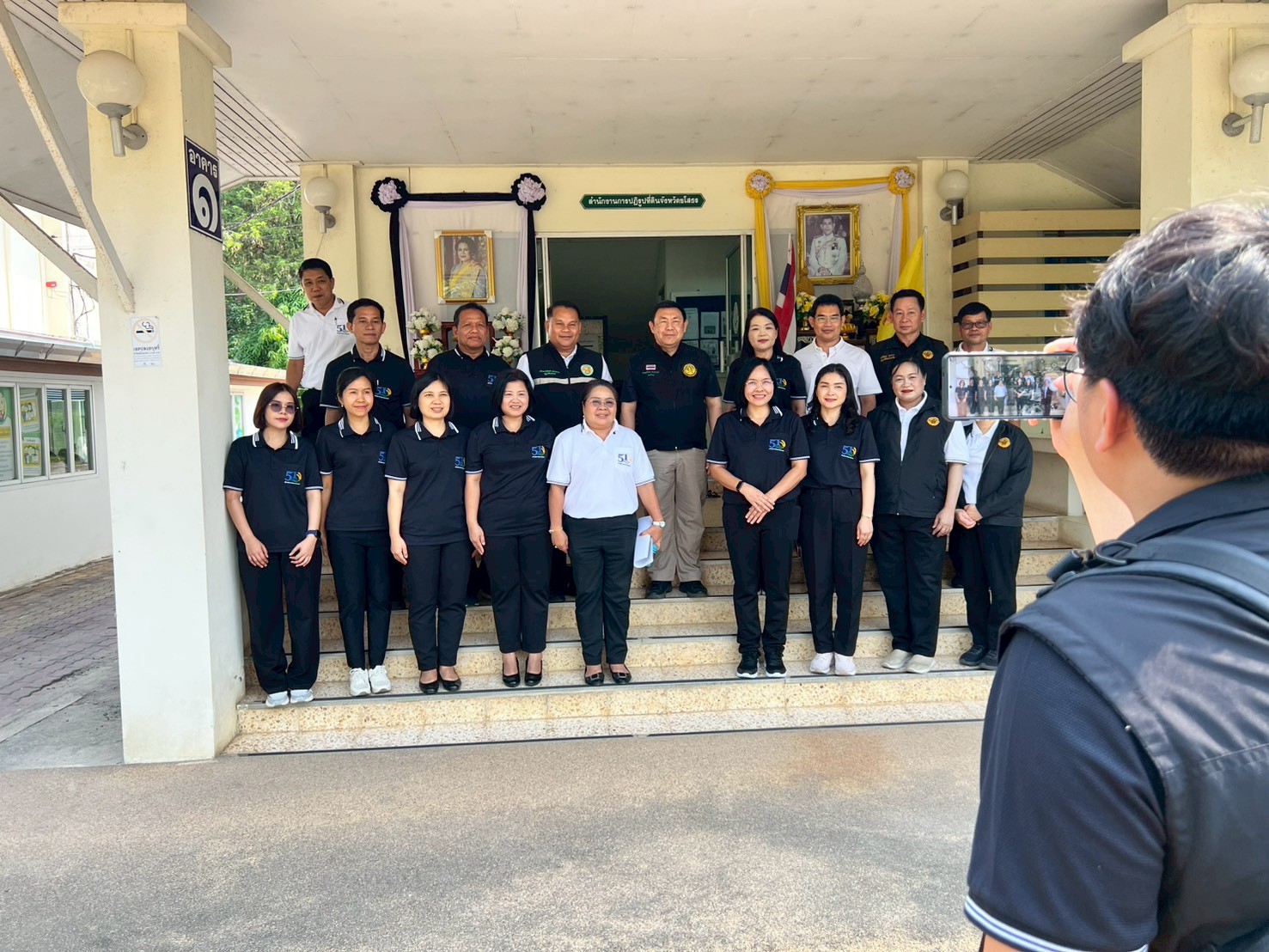 title - เลขาธิการ ส.ป.ก. ตรวจเยี่ยม ส.ป.ก.ยโสธร และลงพื้นที่ตรวจเยี่ยมกลุ่มวิสาหกิจชุมชนโคขุนหนองแหน และศูนย์ต้นแบบเกษตรทฤษฎีใหม่ในเขตปฏิรูปที่ดิน (นายสุริยา  หงษ์ลอยวงษ์) จังหวัดยโสธร